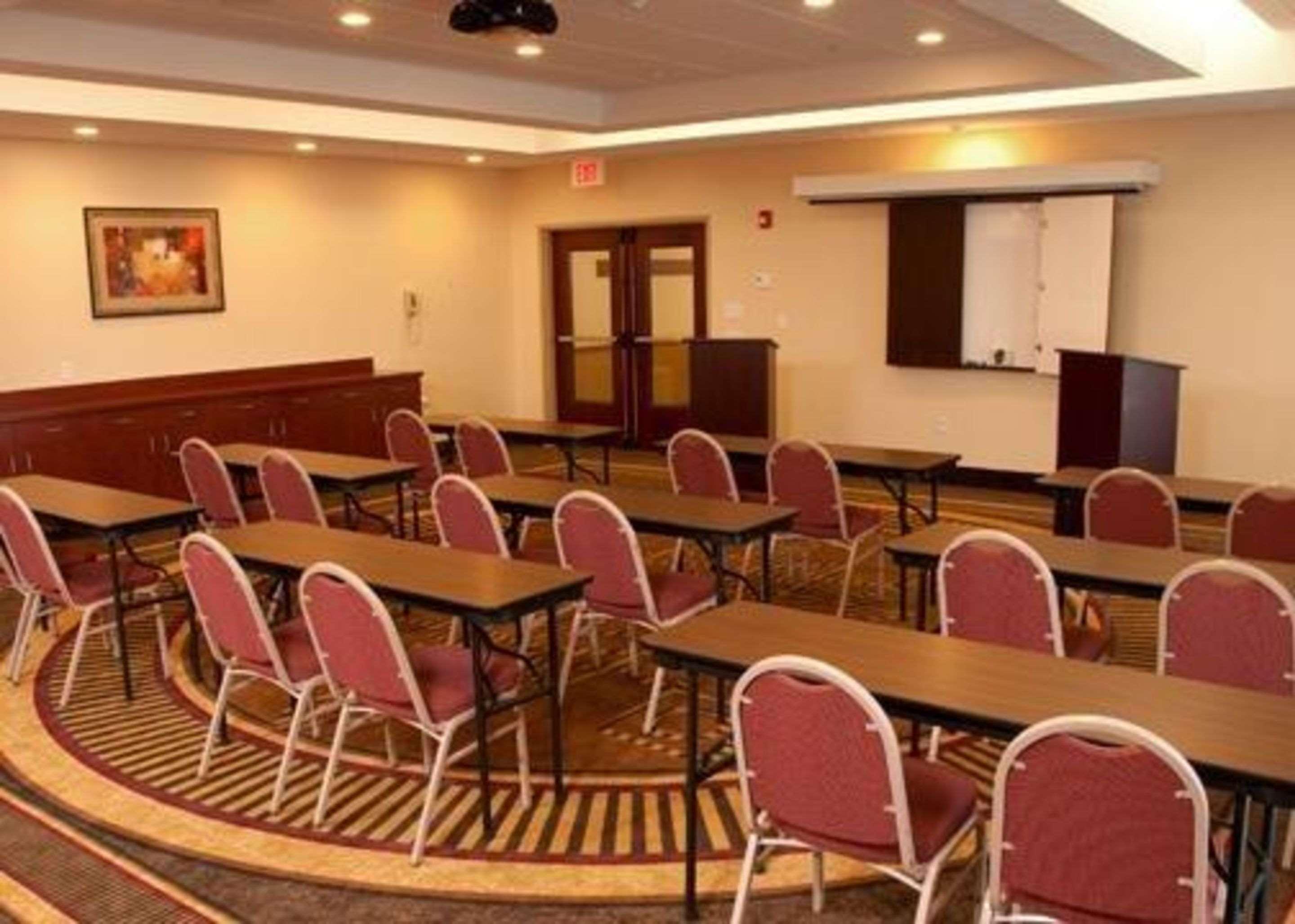 Comfort Inn & Suites Kent - University Area Dış mekan fotoğraf