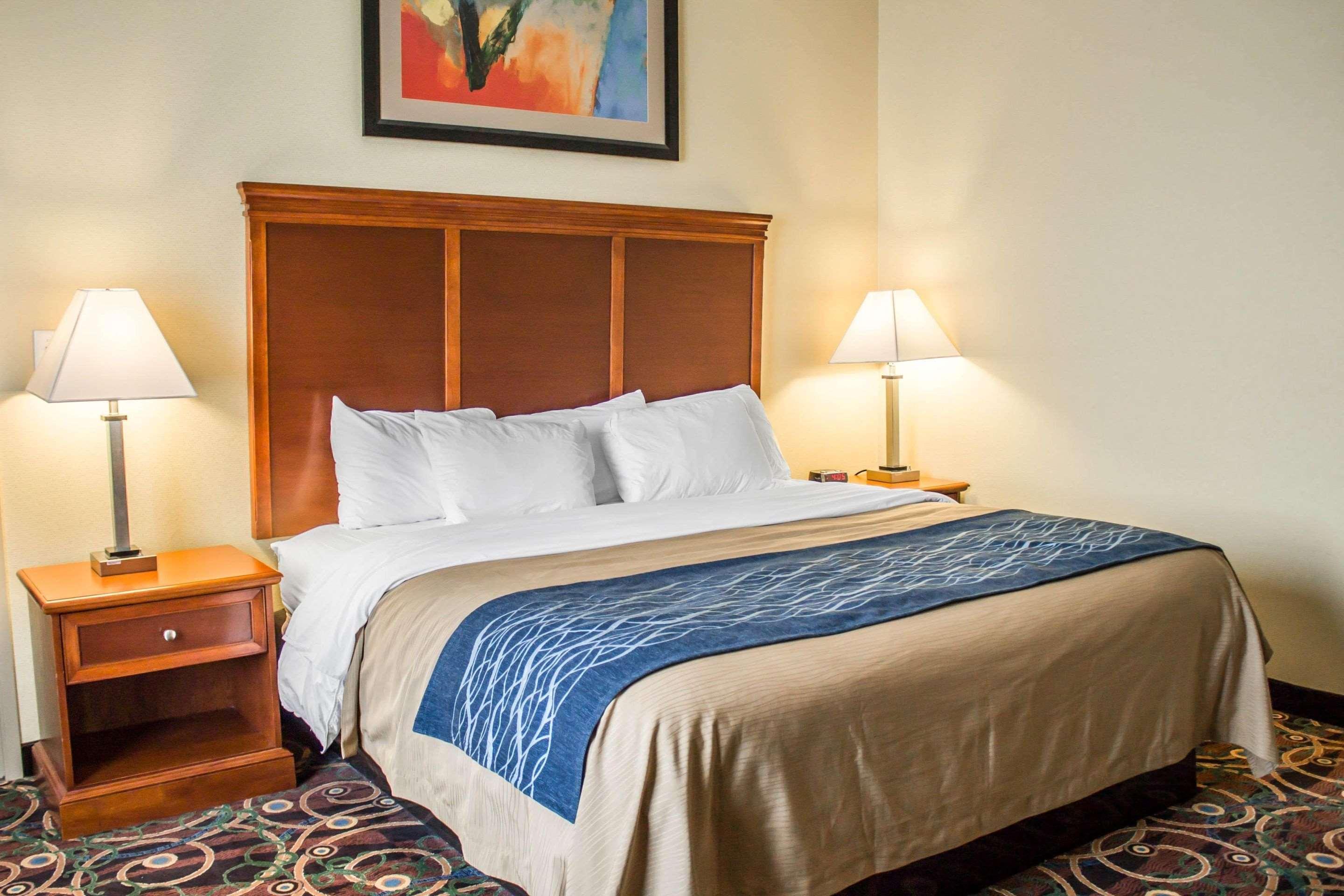 Comfort Inn & Suites Kent - University Area Dış mekan fotoğraf