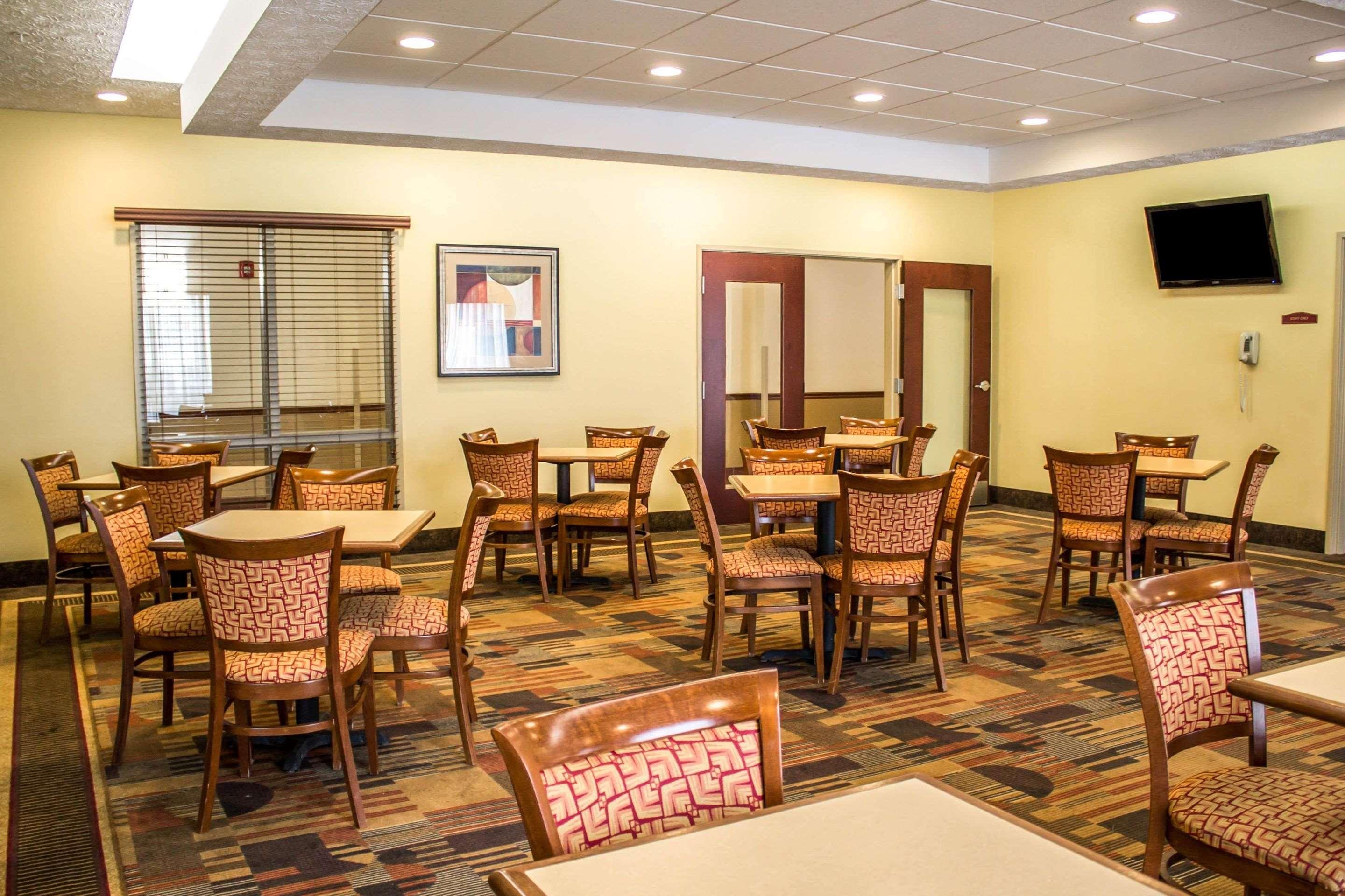 Comfort Inn & Suites Kent - University Area Dış mekan fotoğraf